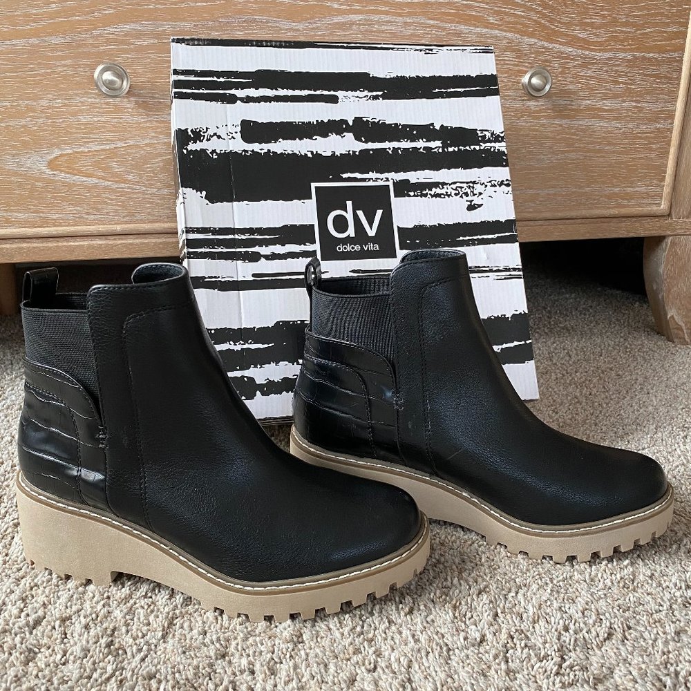 Dolce Vita Rielle Chelsea Wedge Boot